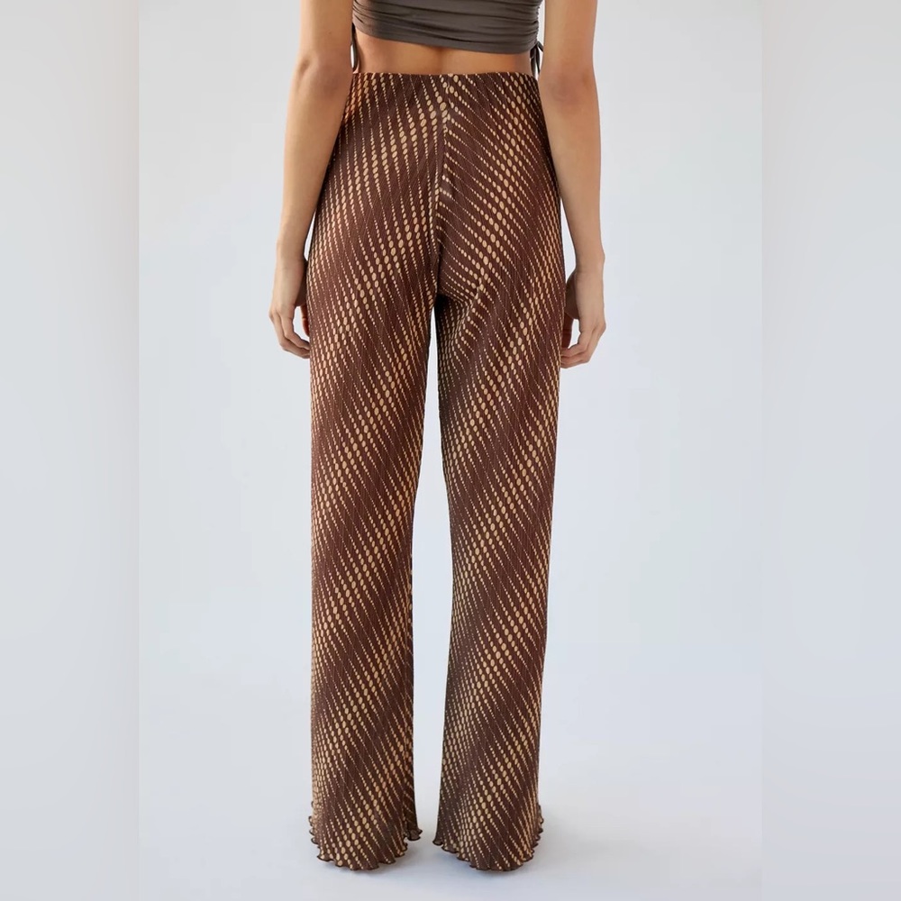 NWT UO Vintage Flowy Margot Printed Wide-Leg Crinkle Pants - Picture 4 of 5